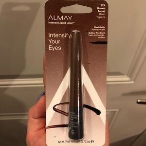 Almay Intense Liquid Liner (Brown)
